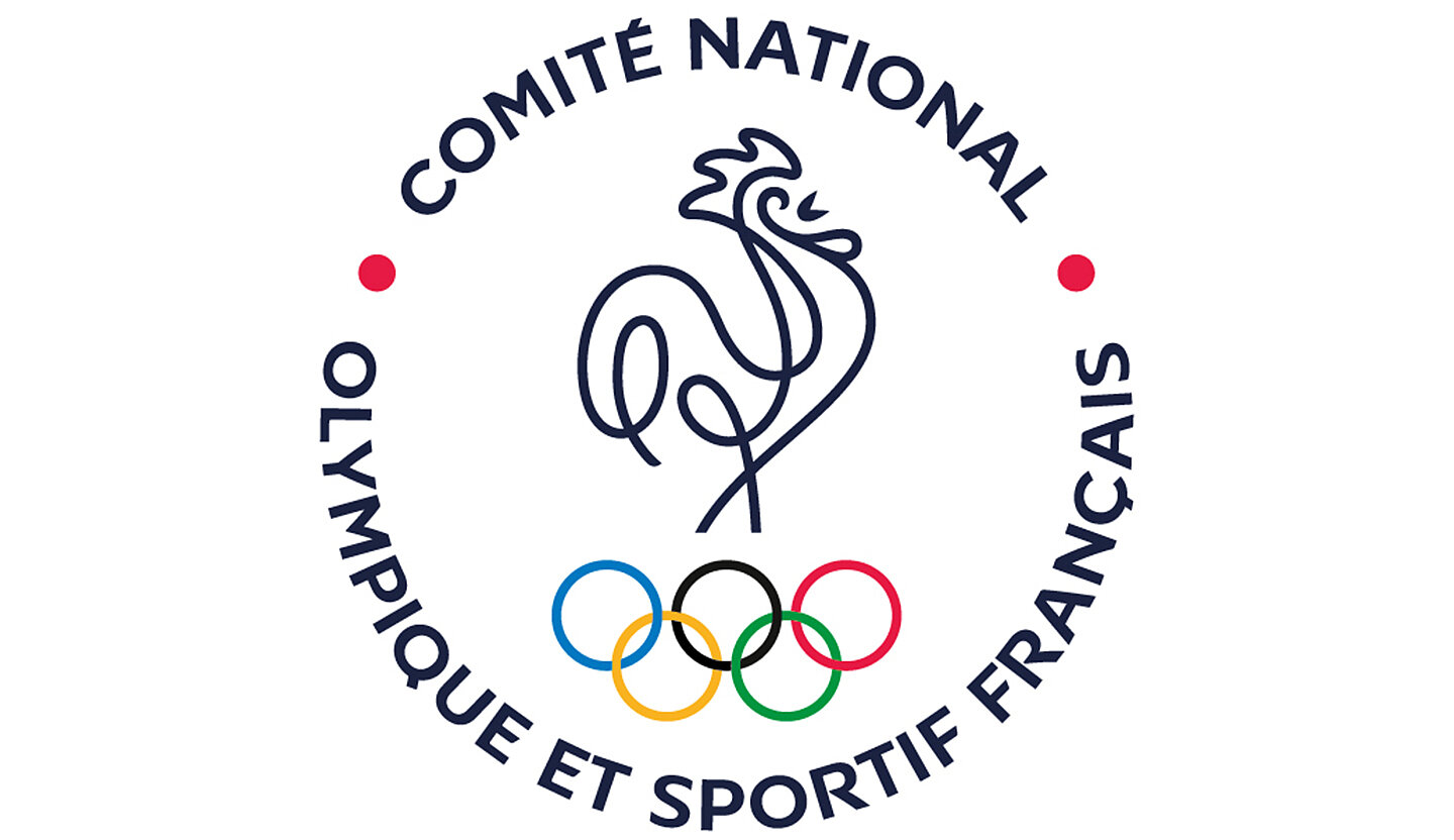 Logo des Französischen Olympischen und Sportkomitees mit einem stilisierten Hahn in der Mitte und den fünf olympischen Ringen darunter. Der Schriftzug umrandet das Logo.